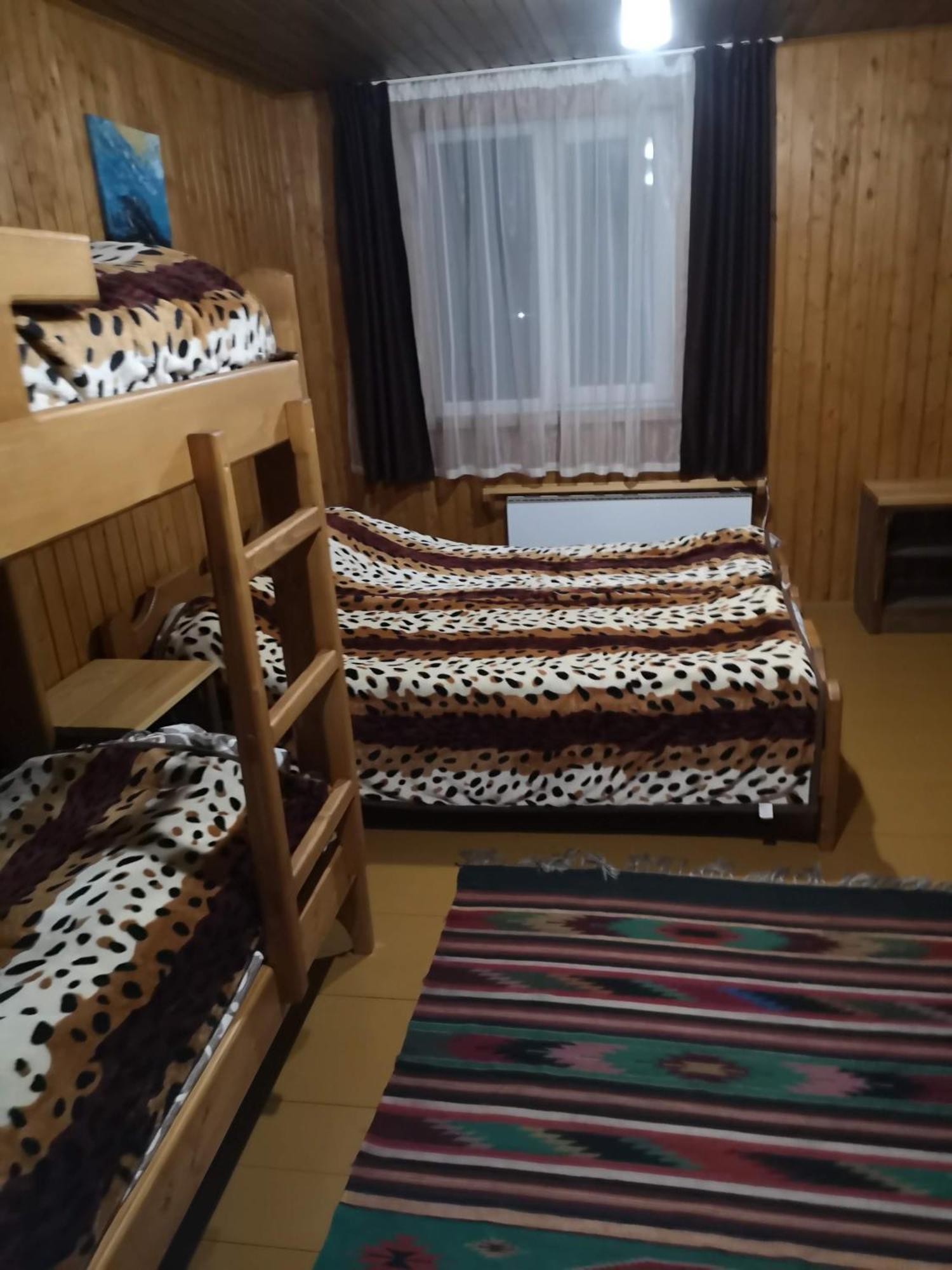 Рада Дараба Hotel Krasnik Ngoại thất bức ảnh