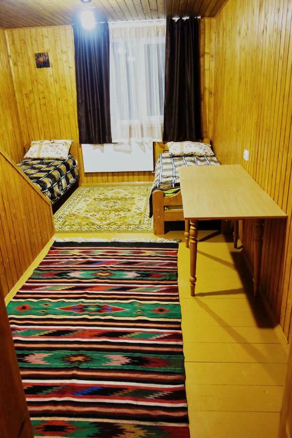 Рада Дараба Hotel Krasnik Ngoại thất bức ảnh